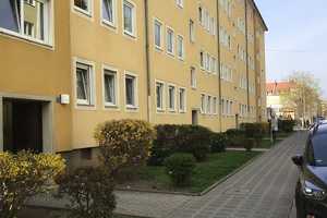 Renovierte, helle 2-Zimmer-Wohnung in Schoppershof sucht nette Mieter! – Schoppershofstraße 9, 90489 Nürnberg – Vorschaubild 1