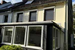 Familienfreundlich: Grosses Reihenendhaus, 225 qm Wohnfläche, 698 qm Traumgrundstück, Garage – Heymelstraße 7, 28359 Bremen – Vorschaubild 2
