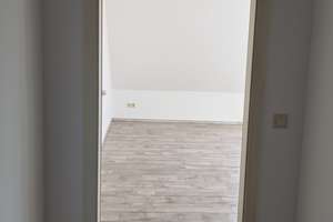 Charmante 2-Zimmer Dachgeschosswohnung in Calbe (Saale) – Loewestr. 13, 39240 Calbe (Saale) – Vorschaubild 10