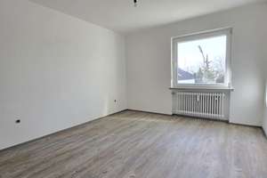 "Helle geräumige 3 ZKB - sehr gute Aufteilung"  85055 IN- Oberhaunstadt – Die vollständige Adresse der Immobilie erhältst du vom Anbieter., 85055 Oberhaunstadt, Ingolstadt – Vorschaubild 3