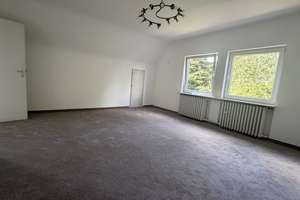 Ihr neues Zuhause in Heisingen 
Einfamilienhaus mit Einliegerwohnung und Garage – Die vollständige Adresse der Immobilie erhältst du vom Anbieter., 45259 Heisingen, Essen – Vorschaubild 8