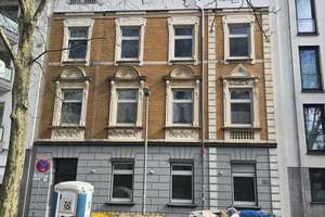 1 Maisonette-Wohnung in neu ausgebautem Dachgeschoss