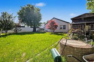 Großzügiger Bungalow mit Kamin und Garten in Duisburg-Walsum – Die vollständige Adresse der Immobilie erhältst du vom Anbieter., 47179 Aldenrade, Duisburg – Vorschaubild 13