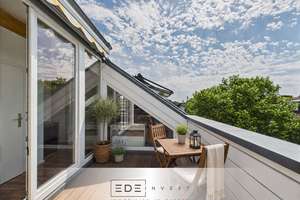 Lichtdurchflutete Dachgeschosswohnung mit Süd-Loggia in München-Untermenzing – Die vollständige Adresse der Immobilie erhältst du vom Anbieter., 80997 Allach, München – Vorschaubild 1