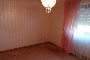 Waldmohr: Charmantes Einfamilienhaus mit großem Potential und zusätzlichem Grundstück – Die vollständige Adresse der Immobilie erhältst du vom Anbieter., 66914 Waldmohr – Vorschaubild 4