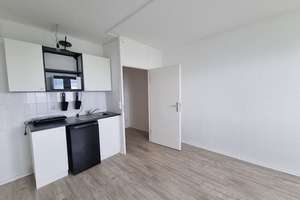 Klein-aber fein! Singlewohnung inklusive Einbauküche – Zerbster Straße 43, 6124 Westliche Neustadt, Halle (Saale) – Vorschaubild 1
