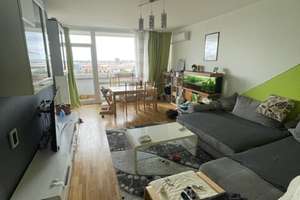 Attraktive 4-Zimmer-Wohnung mit zwei Balkonen und Weitblick in Karlsruhe-Mühlburg – Die vollständige Adresse der Immobilie erhältst du vom Anbieter., 76185 Mühlburg, Karlsruhe – Vorschaubild 2