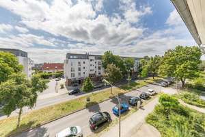 Helles Wohnen mit Weitblick – 2-Zimmer-Wohnung mit Loggia, Stellplatz und Aufzug – Die vollständige Adresse der Immobilie erhältst du vom Anbieter., 12107 Mariendorf, Berlin – Vorschaubild 3