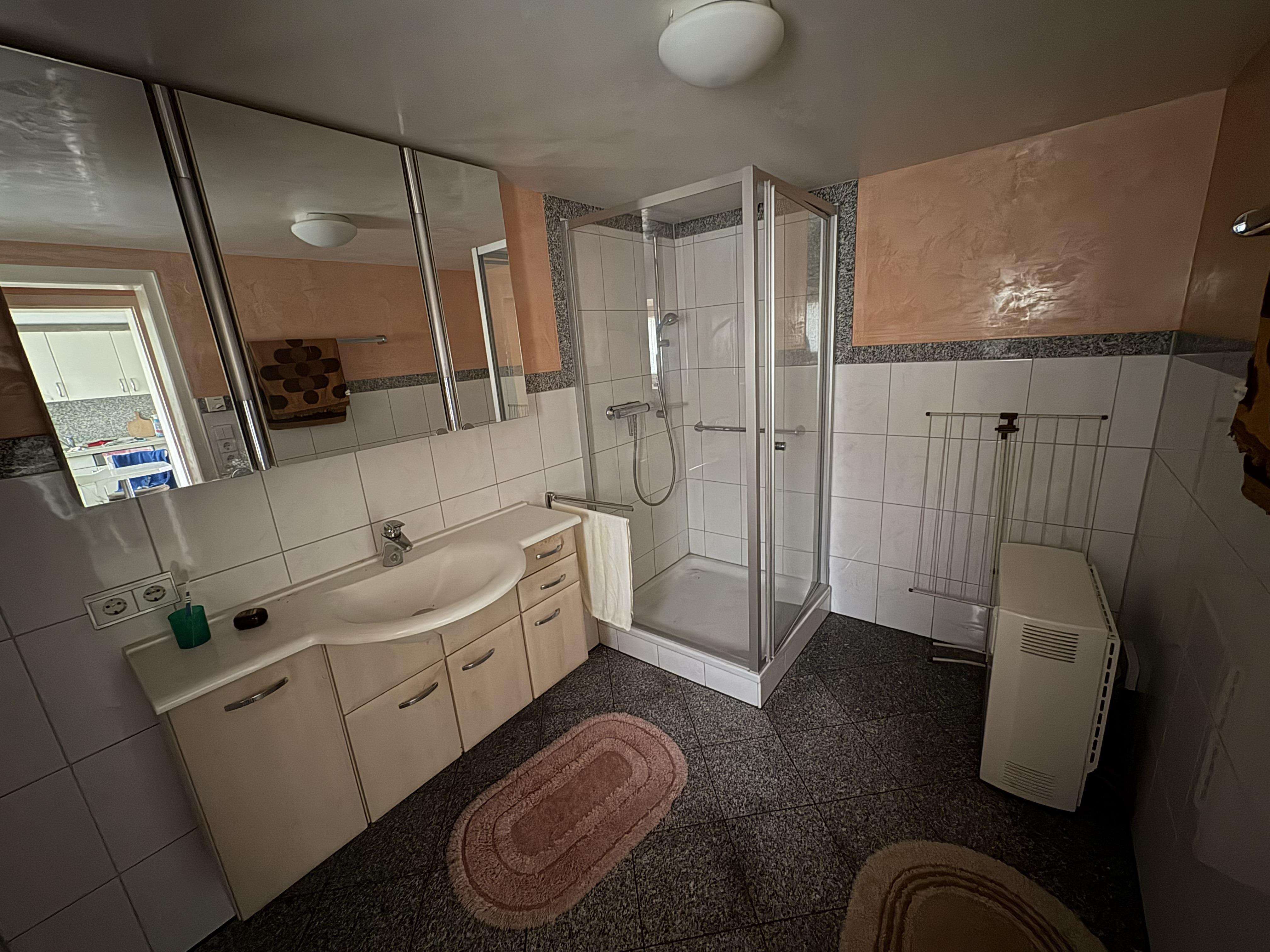 Immobilie in Straßberg - Ehemaliges Bauernhaus mit großem Garten - Bild 3