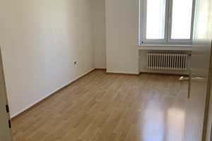 Anfragestopp !! Wunderschöne frisch renovierte 2-Zimmer Wohnung in Pempelfort – Düsseldorf – Vorschaubild 1