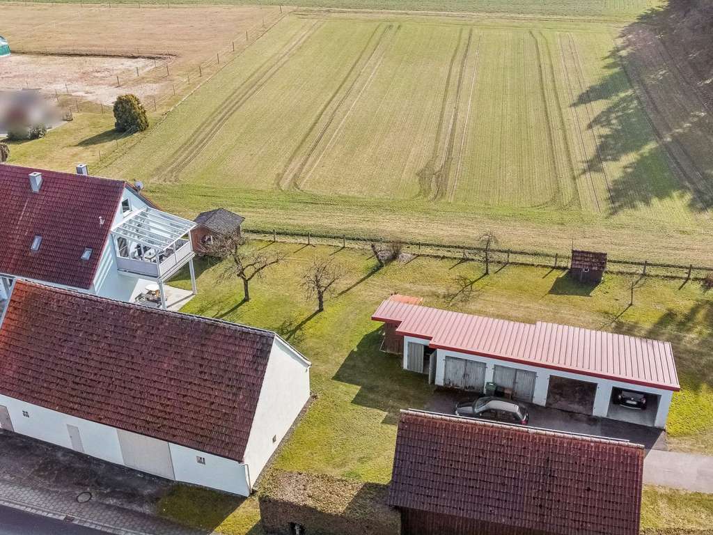 Immobilie in Dürrwangen - Traumhaus für Familien und Tierliebhaber – Großzügiges Ein- bzw. Zweifamilienhaus in Dürrwangen - Bild 2