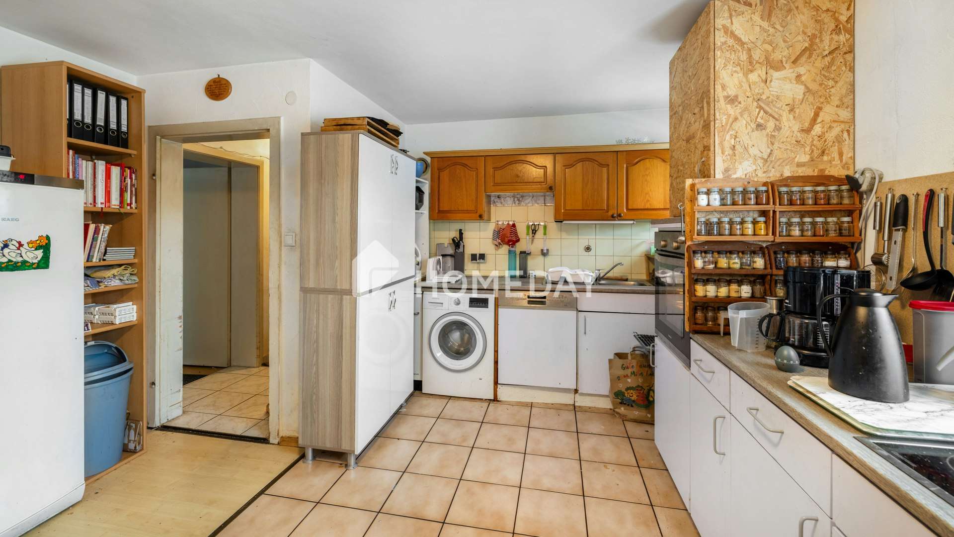 Seltene Gelegenheit: Bestehendes MFH mit großem Grundstück und Potenzial für 18 Neubauwohnungen, Neuburg Schrobenhausen Kreis – Bild 2