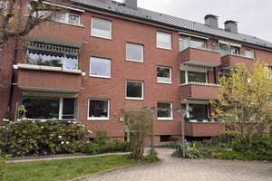 Im Auftr.: Verm.  2,5 Zi.-Whg mit Blk. und Stellplatz – als Kapitalanlage oder spätere Selbstnutzung