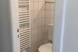 Ihre neue Wohnung: frisch renovierte 2,5-Zimmer-Wohnung, sofort anmietbar! – Grünewaldstr. 16, 23564 Lübeck – Vorschaubild 4