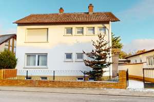 Freistehendes Einfamilienhaus mit Ausbaupotenzial, Hof & Garage in Dudenhofen – Die vollständige Adresse der Immobilie erhältst du vom Anbieter., 67373 Dudenhofen – Vorschaubild 1