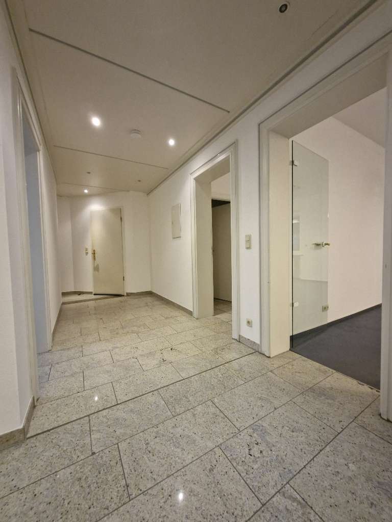 Immobilie in Nörten-Hardenberg - Attraktive Erdgeschosswohnung im Zentrum von Nörten-Hardenberg - Bild 2