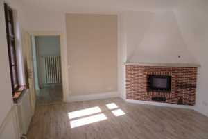 Freundliche Hochparterre-Wohnung mit gehobener Innenausstattung in Berlin Kaulsdorf (Hellersdorf)