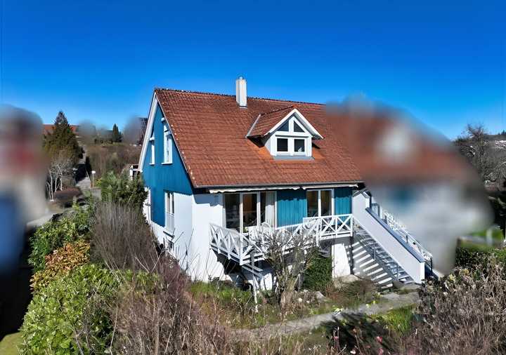 DOPPELHAUSHÄLFTE + ELW MIT FERNSICHT AUF BODENSEE UND ALPEN