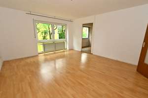 3 ZKB-Wohnung mit Loggia, EBK - optional TG-Stellplatz - schöne Lage, Augsburg-Hochzoll – Herzogstandstraße 28, 86163 Hochzoll-Nord, Augsburg – Vorschaubild 2