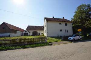 Hier haben Sie viel Platz! Einfamilienhaus, 3 Stadl und Garage auf großzügigem Grundstück + Acker... – Die vollständige Adresse der Immobilie erhältst du vom Anbieter., 86676 Ehekirchen – Vorschaubild 2