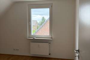 Helle, moderne 3-Zimmer Dachgeschosswohnung – Im Alten Bruch 45, 47259 Huckingen, Duisburg – Vorschaubild 5
