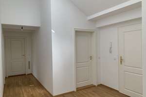 Helle 4-Zimmer-DG-Wohnung mit Einbauküche, Mü.-Giesing, auch für WG – Die vollständige Adresse der Immobilie erhältst du vom Anbieter., 81539 Obergiesing, München – Vorschaubild 5
