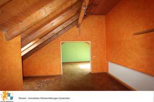 Großes Wohnhaus mit Doppelgarage und viel Potenzial in Neumarkt-Woffenbach – Die vollständige Adresse der Immobilie erhältst du vom Anbieter., 92318 Neumarkt in der Oberpfalz – Vorschaubild 31