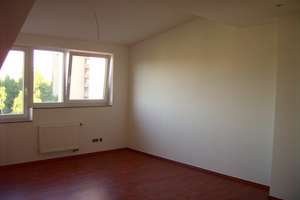 Hochwertige 4-Zimmer-DG-Wohnung in Hannover-Gross Buchholz – Die vollständige Adresse der Immobilie erhältst du vom Anbieter., 30627 Groß-Buchholz, Hannover – Vorschaubild 9