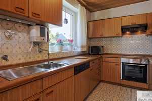 Charmantes Einfamilienreihenhaus mit Garten, Garage und vielen liebevollen Details in Düsseldorf-Ben – Düsseldorf – Vorschaubild 2