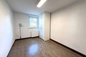 Vielseitig renoviertes Einfamilienhaus mit großem Nebengebäude und Garage. – Die vollständige Adresse der Immobilie erhältst du vom Anbieter., 91207 Lauf an der Pegnitz – Vorschaubild 7