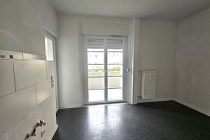 Schöne 2 Zimmer-Wohnung mit Balkon im Norden Nürnbergs – Coburger Str. 21, 90491 Schoppershof, Nürnberg – Vorschaubild 4
