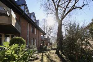 SOLIDE BAUSUBSTANZ, TERRASSE, GARTENBEREICH & GARAGE - RUHIGE LAGE - ZUR ZEIT VERMIETET – Die vollständige Adresse der Immobilie erhältst du vom Anbieter., 12203 Lichterfelde, Berlin – Vorschaubild 9