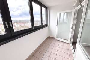 Traumhafter Ausblick! Sofort freie 2-Zimmer-ETW im 15. OG mit verglastem Balkon und Außenstellplatz. – Die vollständige Adresse der Immobilie erhältst du vom Anbieter., 70565 Fasanenhof, Stuttgart – Vorschaubild 3