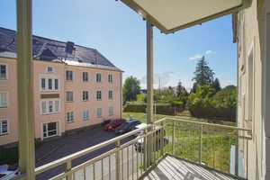 !! Wohnen im Grünen !! Ruhige 3-Raum-Wohnung mit Balkon und Tageslichtbad am "Schnellen Markt" – Erich-Steinfurth-Straße 17, 9131 Chemnitz – Vorschaubild 3