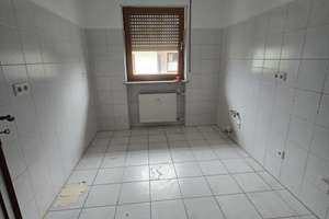 Wohnen mit Charakter: Großzügige Vier-Zimmer-Wohnung in Nürnberg-Eibach – Im Ries 9, 90451 Eibach, Nürnberg – Vorschaubild 14