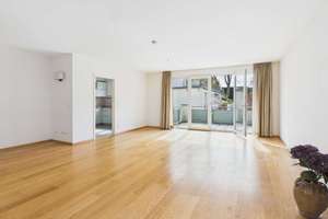 Barrierefreie 4-Zimmer-Wohnung mit großem Balkon in Bayenthal – Die vollständige Adresse der Immobilie erhältst du vom Anbieter., 50968 Bayenthal, Köln – Vorschaubild 1