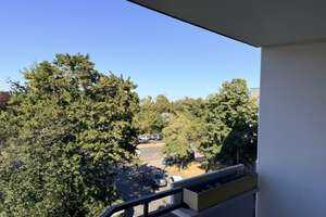 Zuhause mit 1 Zimmer in zentraler Lage von Köln Zollstock mit Balkon am Südstadion