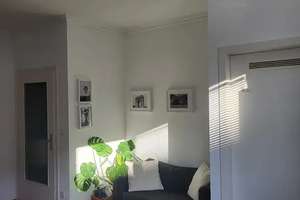 Exklusive, geräumige 1-Zimmer-Wohnung mit Einbauküche in Düsseldorf Pempelfort – Kaiserswerther Straße 55, 40477 Pempelfort, Düsseldorf – Vorschaubild 1