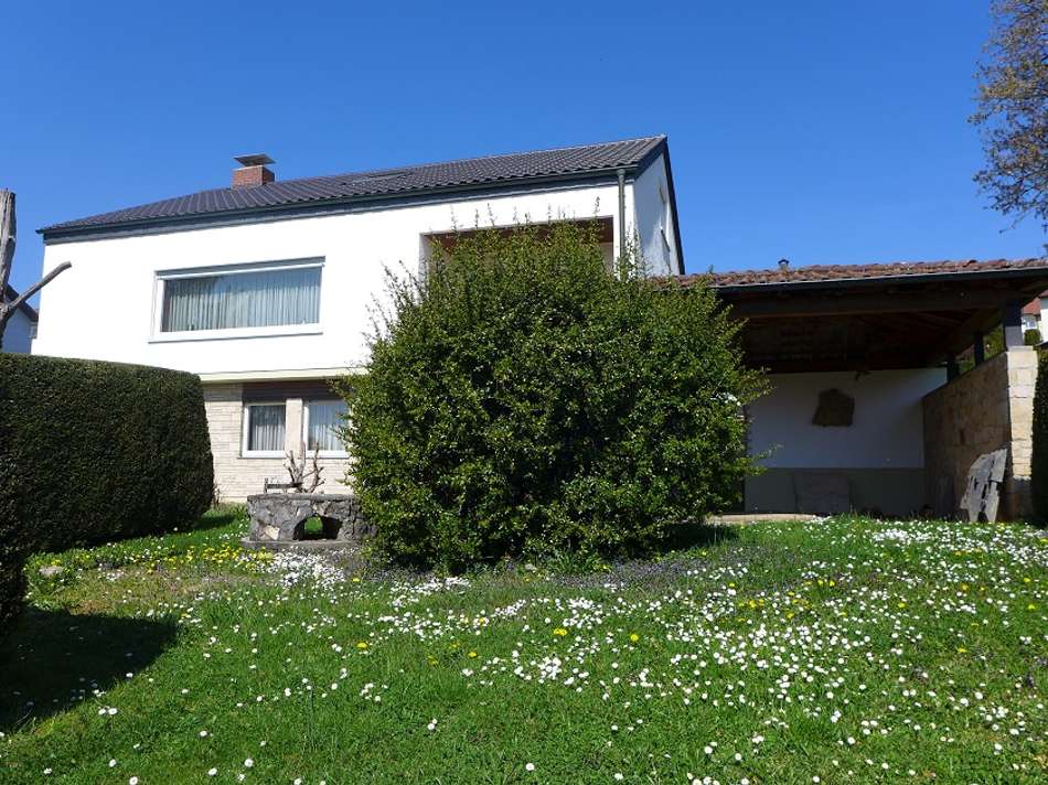 Haus Südseite mit Freisitz