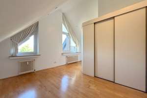 Stilvolle Penthouse-Maisonette mit privater Dachterrasse und Haus-im-Haus-Charakter – Die vollständige Adresse der Immobilie erhältst du vom Anbieter., 47799 Cracau, Krefeld – Vorschaubild 18