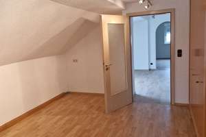 Neuwertiges 10-Zimmer Haus in Thyrnau mit 300 m² Wohnfläche – Alte Straße 10, 94136 Thyrnau – Vorschaubild 22