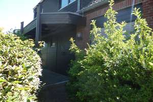 Lage, Lage, tolles Haus, toller Garten - großes Grundstück mit Garage – Rather Straße 39, 47802 Verberg, Krefeld – Vorschaubild 2