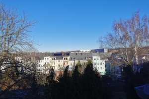 Tolle DG-Whg. mit Balkon, Einbauküche, Designebelag, Bad mir Wanne und Duschaufsatz...... – Charlottenstraße 81, 9126 Chemnitz – Vorschaubild 10
