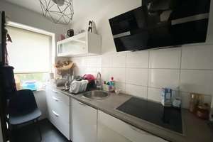*ab 01.11.* Helle 3-Zimmer Wohnung mit Balkon im 1.OG – Gitschienerstr 91, 47053 Hochfeld, Duisburg – Vorschaubild 2