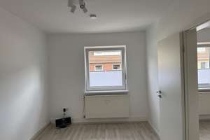 Helle 3-Zimmer-Wohnung mit Balkon und Einbauküche im 1. OG in Bremen-Walle – Nachtigalstraße -, 28217 Steffensweg, Bremen – Vorschaubild 2