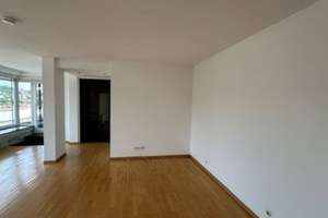 Schöne 3,5-Raum-Penthouse-Wohnung mit EBK und Balkon / Terrasse in Stuttgart – Obere Paulusstr. 105, 70197 Hasenberg, Stuttgart – Vorschaubild 2