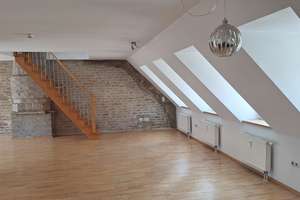 Charmante Maisonette-Dachgeschoßwohnung in bester Lage in der Augsburger Altstadt – Die vollständige Adresse der Immobilie erhältst du vom Anbieter., 86150 Lechviertel, östl. Ulrichsviertel, Augsburg – Vorschaubild 7
