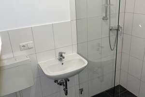 Ihre frisch renovierte 2-Zimmer-Wohnung in Regensburg! – Greflingerstraße 33, 93055 Ostenviertel, Regensburg – Vorschaubild 4