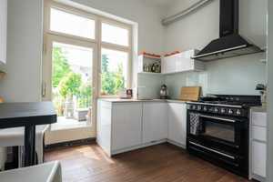 KR-Bockum! Bezaubernde Stadthaus-Villa in wunderschöner Altbauzeile! – Krefeld – Vorschaubild 3