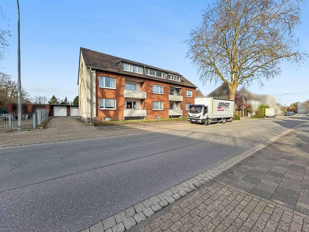 Immobilie in Neukirchen-Vluyn - Voll vermietetes 6-Familienhaus in Neukirchen-Vluyn (Vluyn) - Bild 0